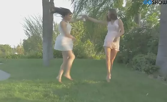 Erotic Outdoor Encounter with Brunette Beauty
